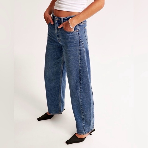 Abercrombie Mid Rise Barrel Jeans Curve Love - Picture 4 of 9